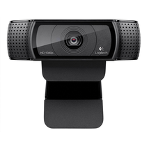 Thoại video với độ phân giải FullHD Logitech C920 có khả năng thoại video với độ phân giải FullHD lên đến 1920 x 1080 pixels. Bên cạnh đó, webcam còn kết hợp công nghệ tự động cân bằng sáng cải tiến RightLight mang lại cho bạn những hình ảnh đẹp và sắc nét trong nhiều điều kiện ánh sáng khác nhau.  Tích hợp micro với công nghệ RightSound tiên tiến Sản phẩm sử dụng công nghệ lọc tạp âm RightSound đặc trưng của Logitech giúp truyền tải âm thanh rõ ràng và giảm thiểu tiếng ồn xung quanh. Nhờ đó mà người dùng có thể thực hiện cuộc gọi hay ghi âm một cách rõ ràng và chân thực.  Chụp ảnh siêu nét với ống kính Carl Zeiss Sản phẩm sử dụng ống kính Carl Zeiss cao cấp với 20 bước tự động lấy nét. Nhờ đó, bạn hoàn toàn có thể chia sẻ với bạn bè và người thân những bức ảnh đẹp nhất. Sản phẩm tương thích với hầu hết các phần mềm chat phổ biến nhất như: Yahoo, Skype, Windows Live và AIM.
