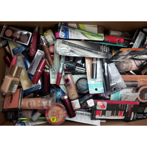 Wholesale LOT L’Oreal Assorted Cosmetic Lot   100 Units per Case