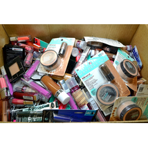 Wholesale LOT L’Oreal & Maybelline Cosmetic lots Assorted Cosmetics 402 Units per Case