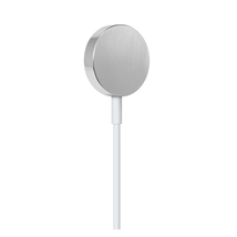 Apple MD825AM/A Lightning to VGA Adapter for iPhones, iPads - Retail Packaging