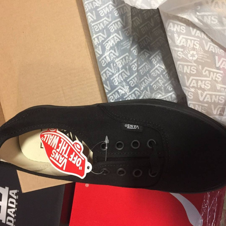 Lot wholesale giay the thao cac loai New Overstock Branded Athletic Shoe 100 đôi