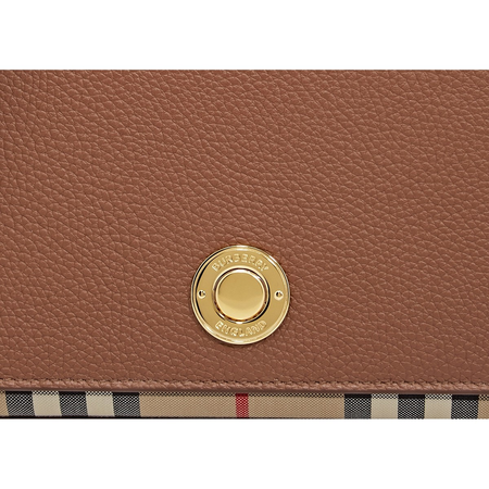 Burberry  8025161