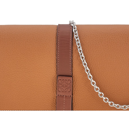 Loewe Caramel Chain Wallet 124-12-u51-3639