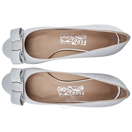 Salvatore Ferragamo Ladies Vara Bow Pump Glitter Shoe 01P692 709618