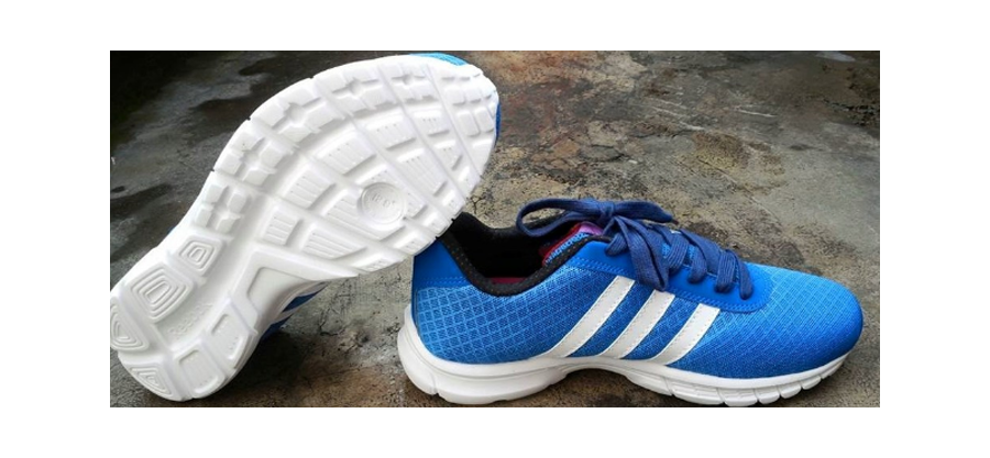 Phân biệt giày Adidas chính hãng